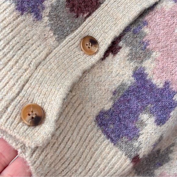 ASTR the Label Rosette Cardigan Women's Size Small - Picture 11 of 14